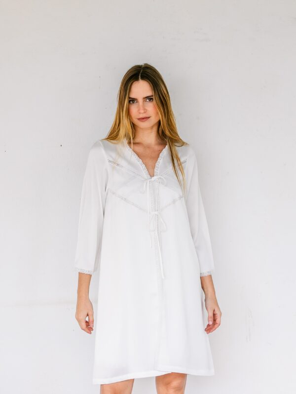 Bata Lyon blanca - Imagen 4