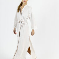 Bata Eva Terciopelo crudo ULTIMA UNIDAD